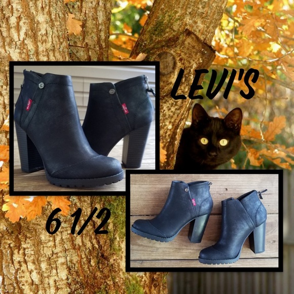 Levi's Shoes - ..Levi's black Bootie boots